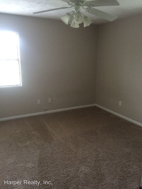Building Photo - 2 br, 1 bath House - 925C Brookhaven Drive