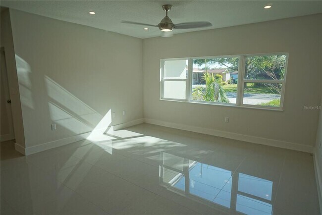 Foto del edificio - 3305 W Cass St