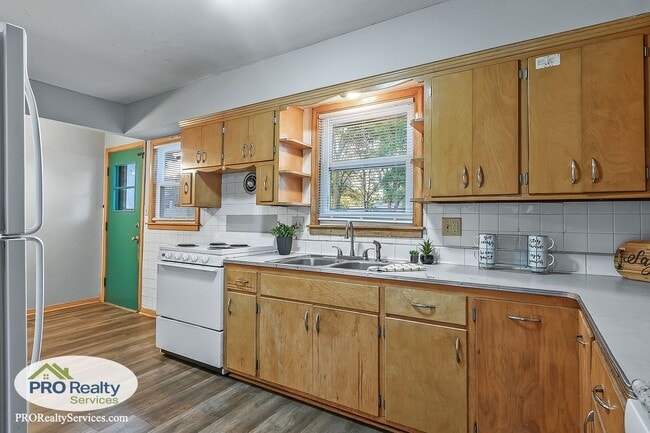 Building Photo - 3 Bedroom Home in New Prague