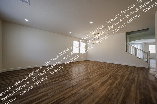 Foto del edificio - 46137 W Belle Ave