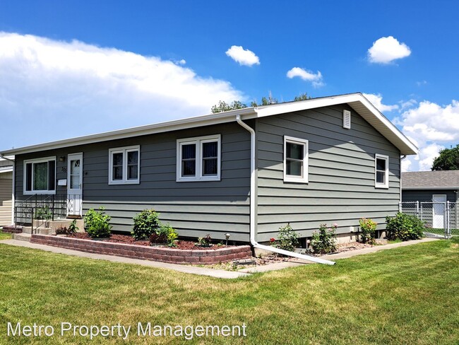 Building Photo - 4 br, 2 bath House - 305 17th st W