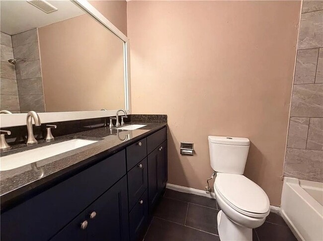 Foto del edificio - 7020 Greenbower Ln