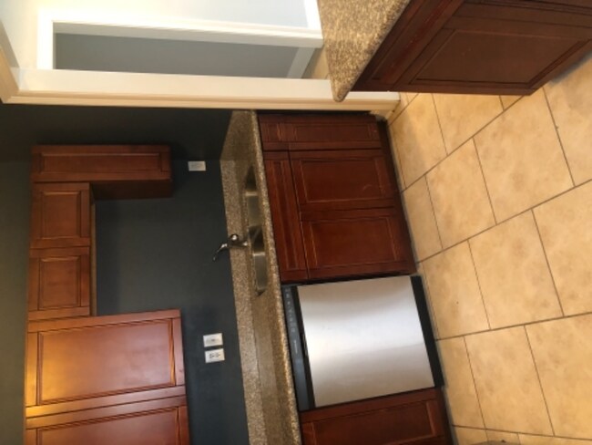 Foto del edificio - 5419 Elysian Fields Ave