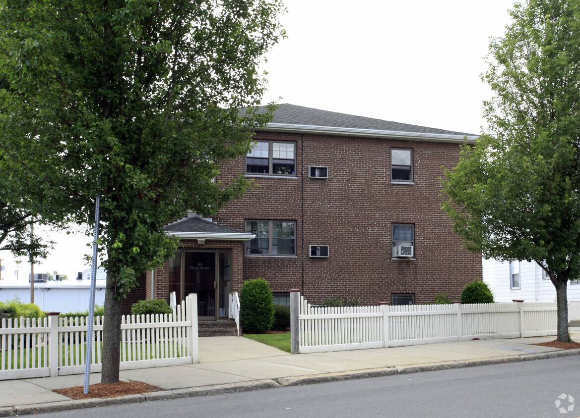 160162 Main St, Medford, MA 02155 Apartments in Medford, MA