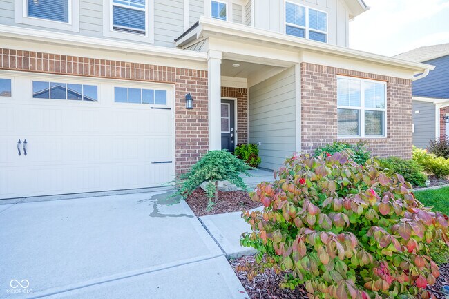 Building Photo - 16409 Gallatin Way