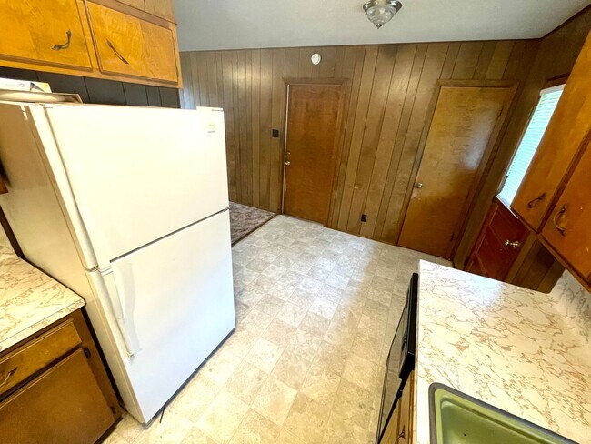 Foto del edificio - 2947 Ruby Dr