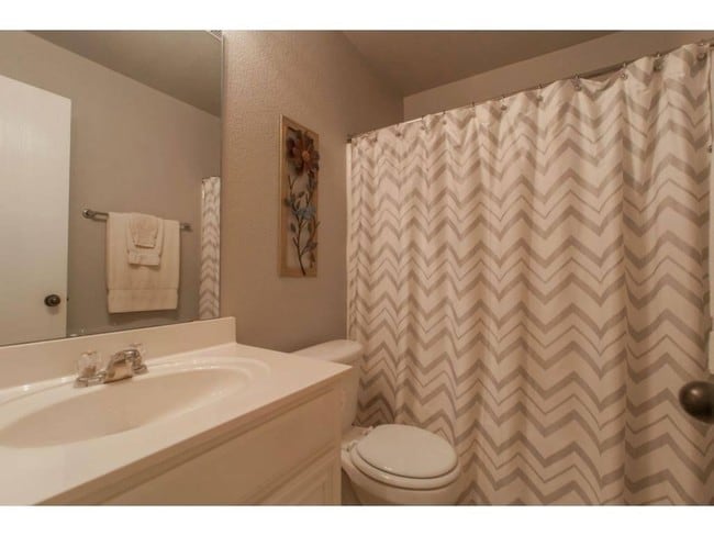 Building Photo - 4537 High Cotton Tr