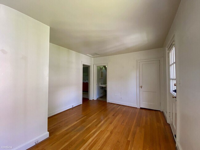 Building Photo - 1705 Rugby Ave