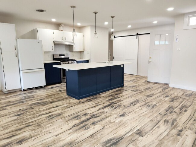 Foto del edificio - Recently Updated 3 Bedroom