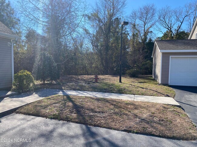 Foto del edificio - 4513 Country Club Rd