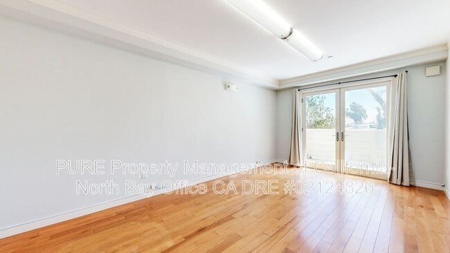 Building Photo - 3051 San Bruno Ave