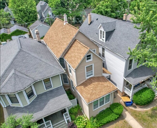 Building Photo - 2024 Maple Ave