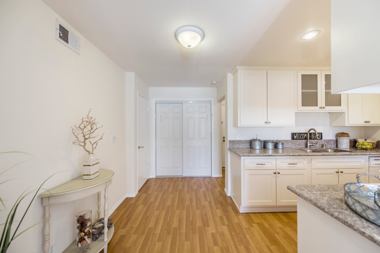 Foto principal - 1600 Ardmore Ave