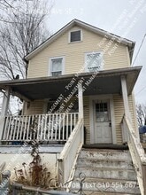 Building Photo - 1508 Church Ave SE