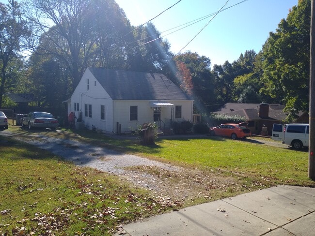 Building Photo - 1627 Browns Ave