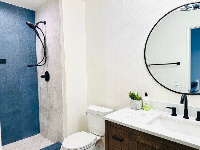 Foto del edificio - 10444 Canoga Ave