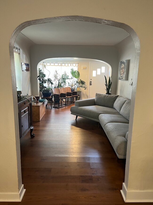 Building Photo - 251 S Quitman St