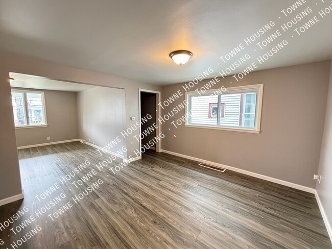 Building Photo - 311 Herkimer St