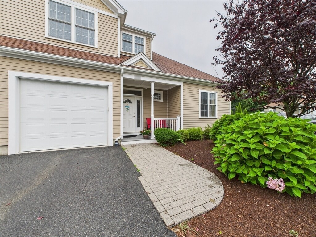 Foto principal - 70 Endicott St