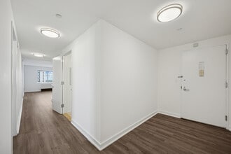 Interior Photo - MODA