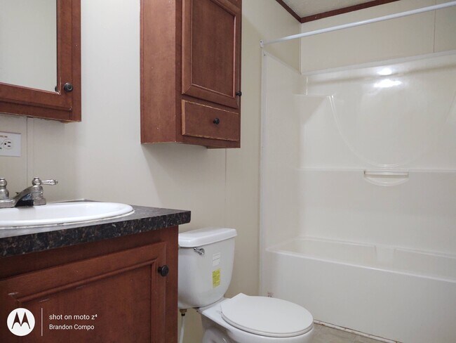 2nd Bathroom - 1951 Borman Ct