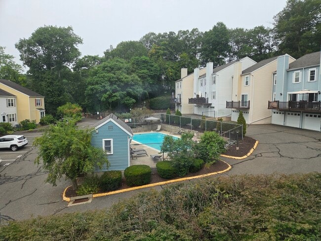 Foto del edificio - 55 Mill Plain Rd