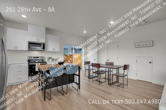 Building Photo - 261 SE 28th Ave