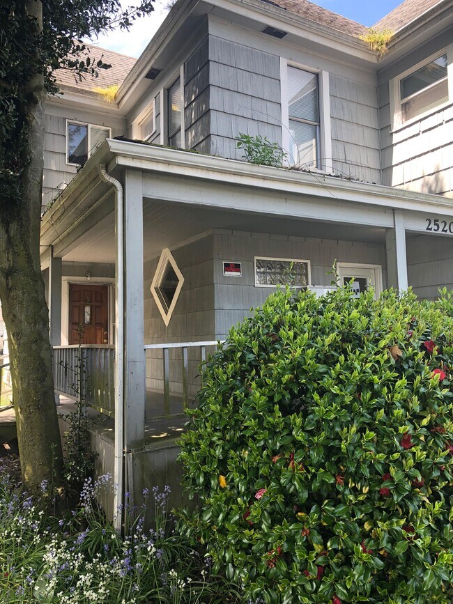 2526 Wetmore Ave Unit 03, Everett, WA 98201 Room for Rent in Everett