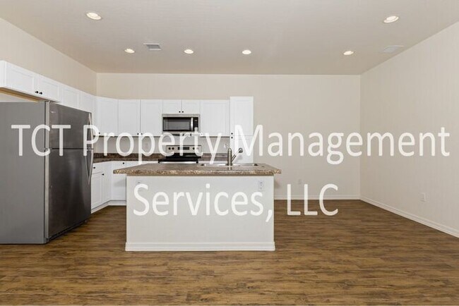 Foto del edificio - Gorgeous almost new 3 bed in Prescott!