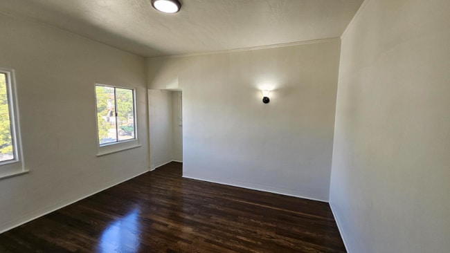Building Photo - 1425 Echo Park Ave