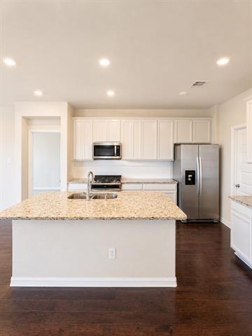 Foto del edificio - 1124 Rountree Ct