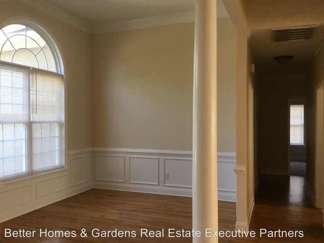 Foto del edificio - 4 br, 3 bath House - 307 Farmington Dr W