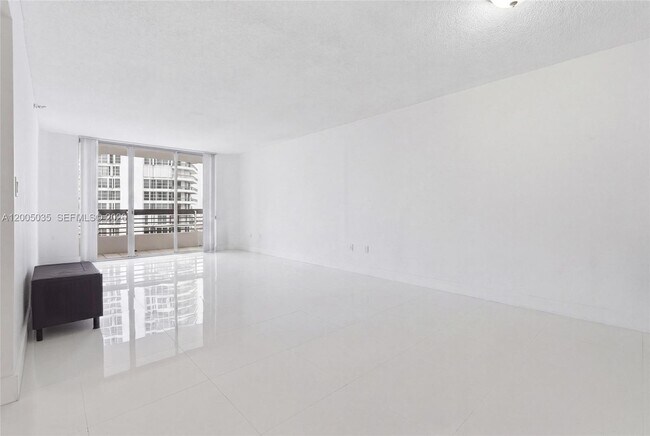 Foto del edificio - 19195 Mystic Pointe Dr