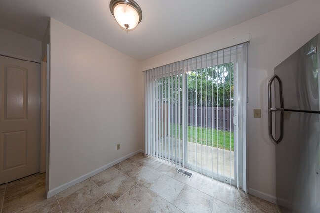 Building Photo - 9010 Patriot Dr