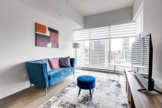 Building Photo - 1130 Rue Saint-Antoine O
