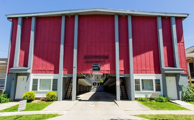 Building Photo - 323 S. Grant St.