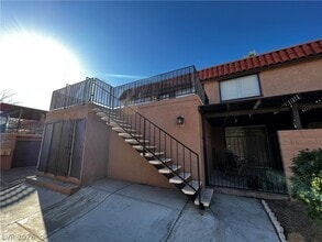 Building Photo - 6630 Bubbling Brook Dr