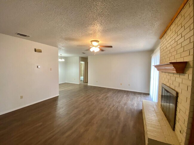 Building Photo - 7804 Avenue U