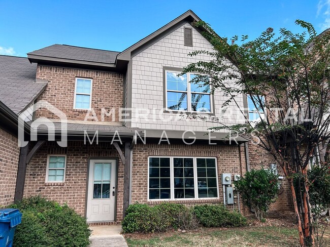 Building Photo - Townhome for Rent in Chelsea! COMING SOON!