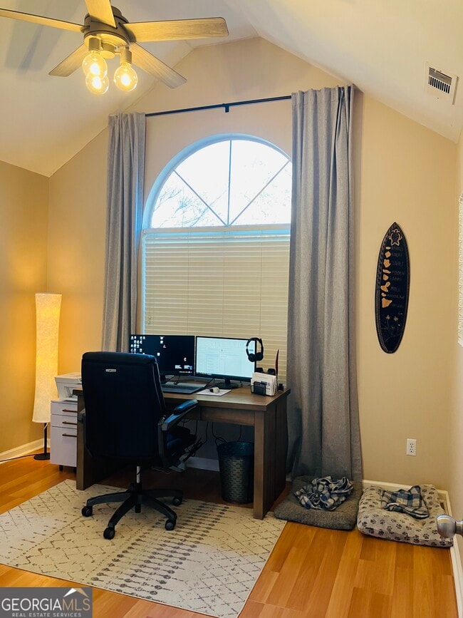 Foto del edificio - 328 Vendella Cir