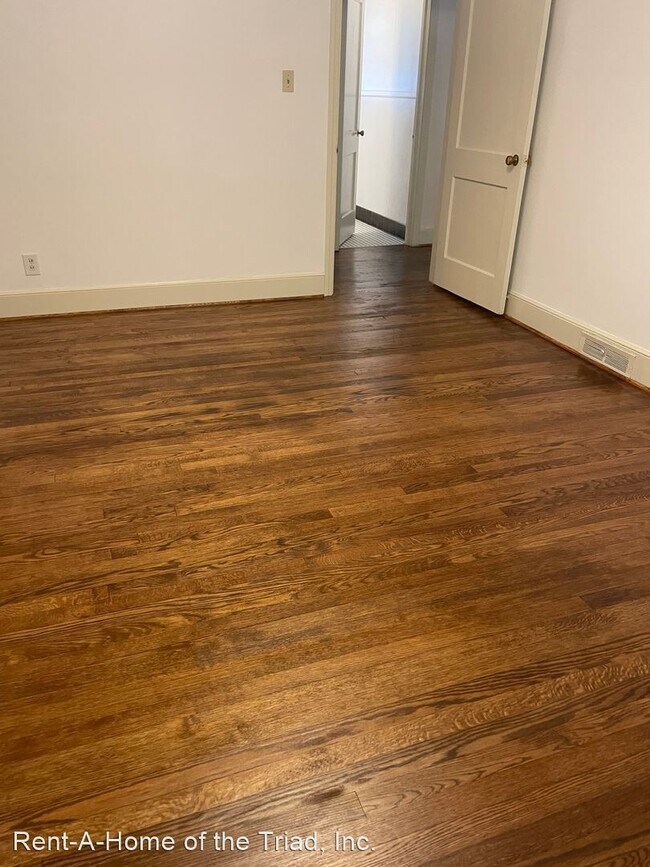 Foto del edificio - 2 br, 1 bath House - 1013 A N Eugene
