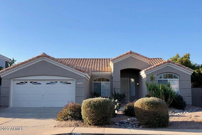 Building Photo - 7149 E Lomita Ave