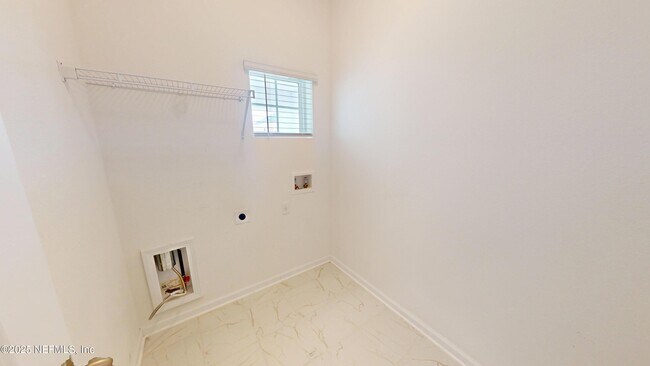 Building Photo - 637 Stargaze Ln