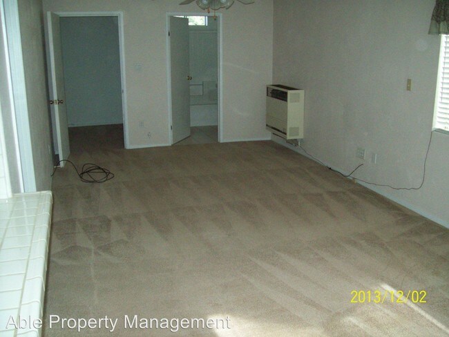 Building Photo - 1 br, 1 bath House - 228 1/2 Kearns Dr