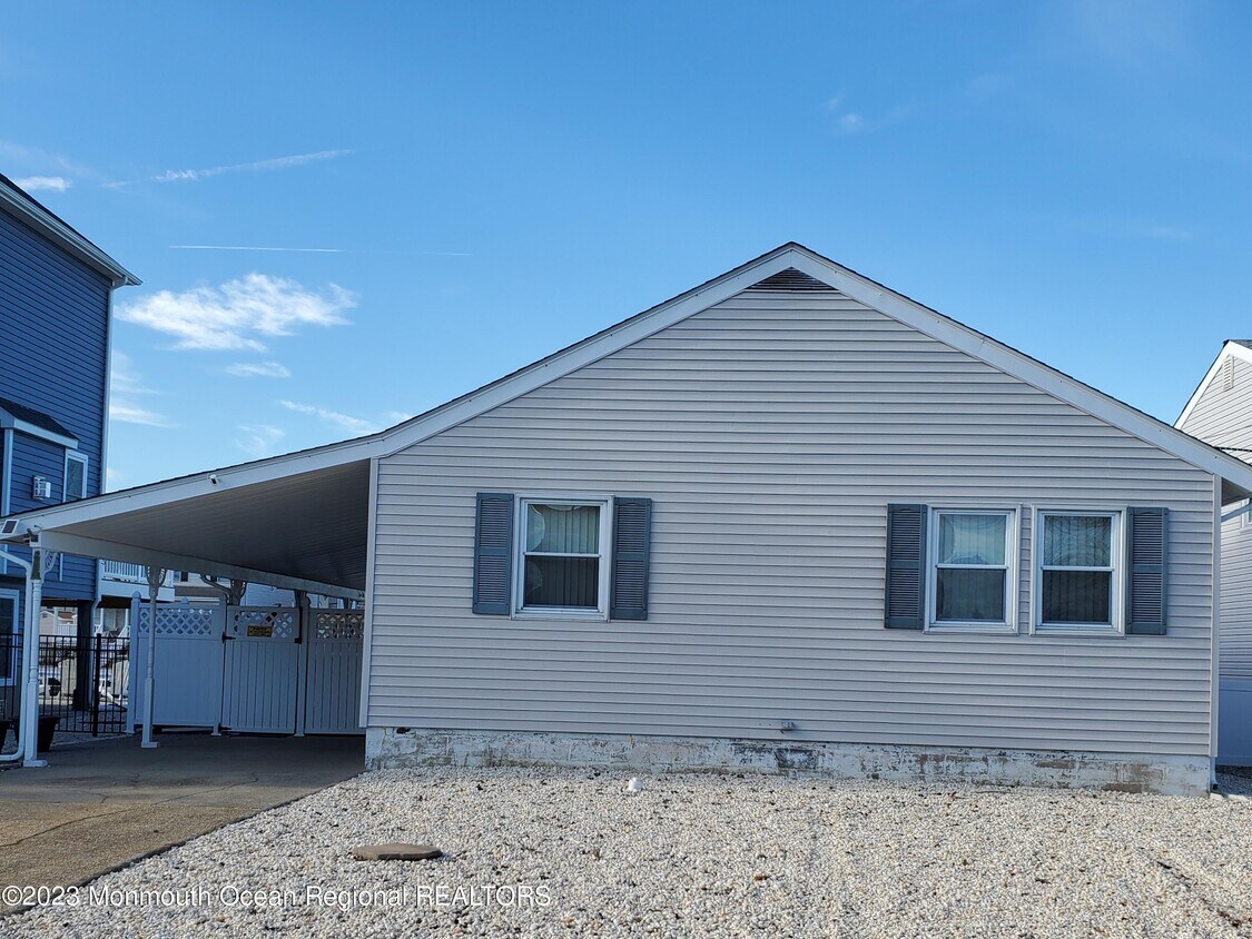 60 E Pampano Dr, Brick Township, NJ 08723 House Rental in Brick