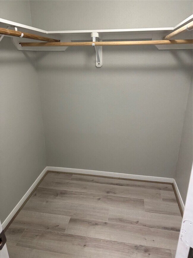 Foto del edificio - 2626 Holly Hall St