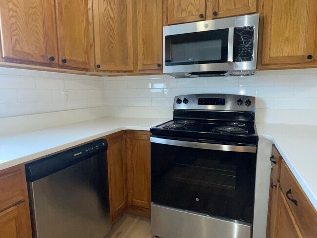 Foto del edificio - 63 Lori Ln