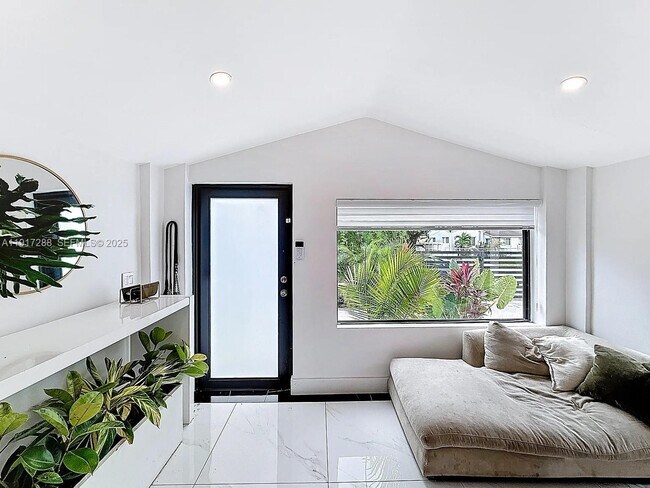 Foto del edificio - 1367 NW 41st St