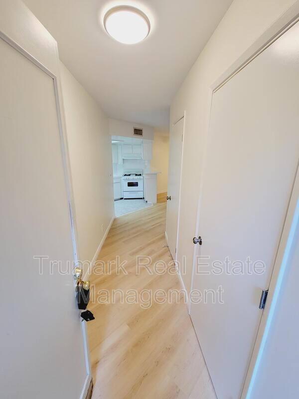 Foto del edificio - 416 W Milford St