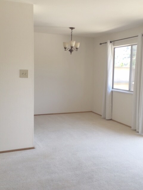 Dining Area - 2 Terrace Ave